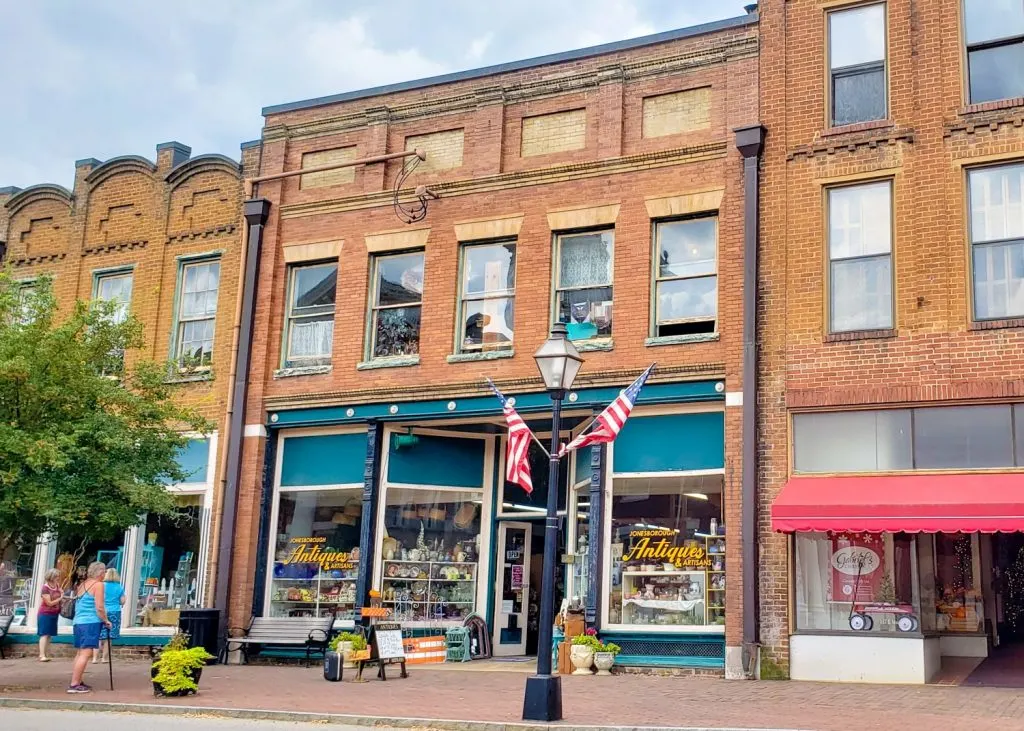 Shops lining street in downtown historic Jonesborough Tennessee