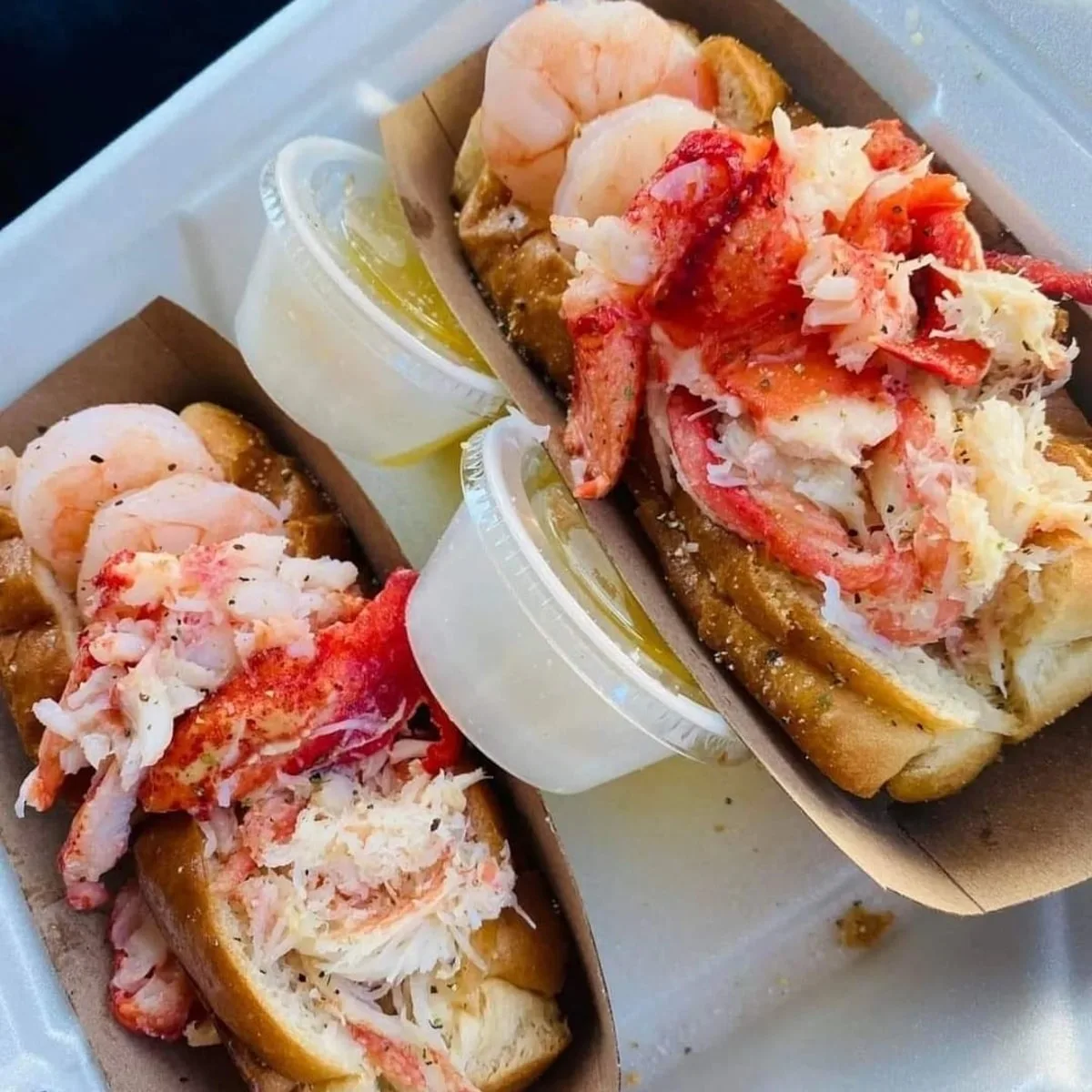 Lobster rolls with butter from lobster dogs food truck in JC 