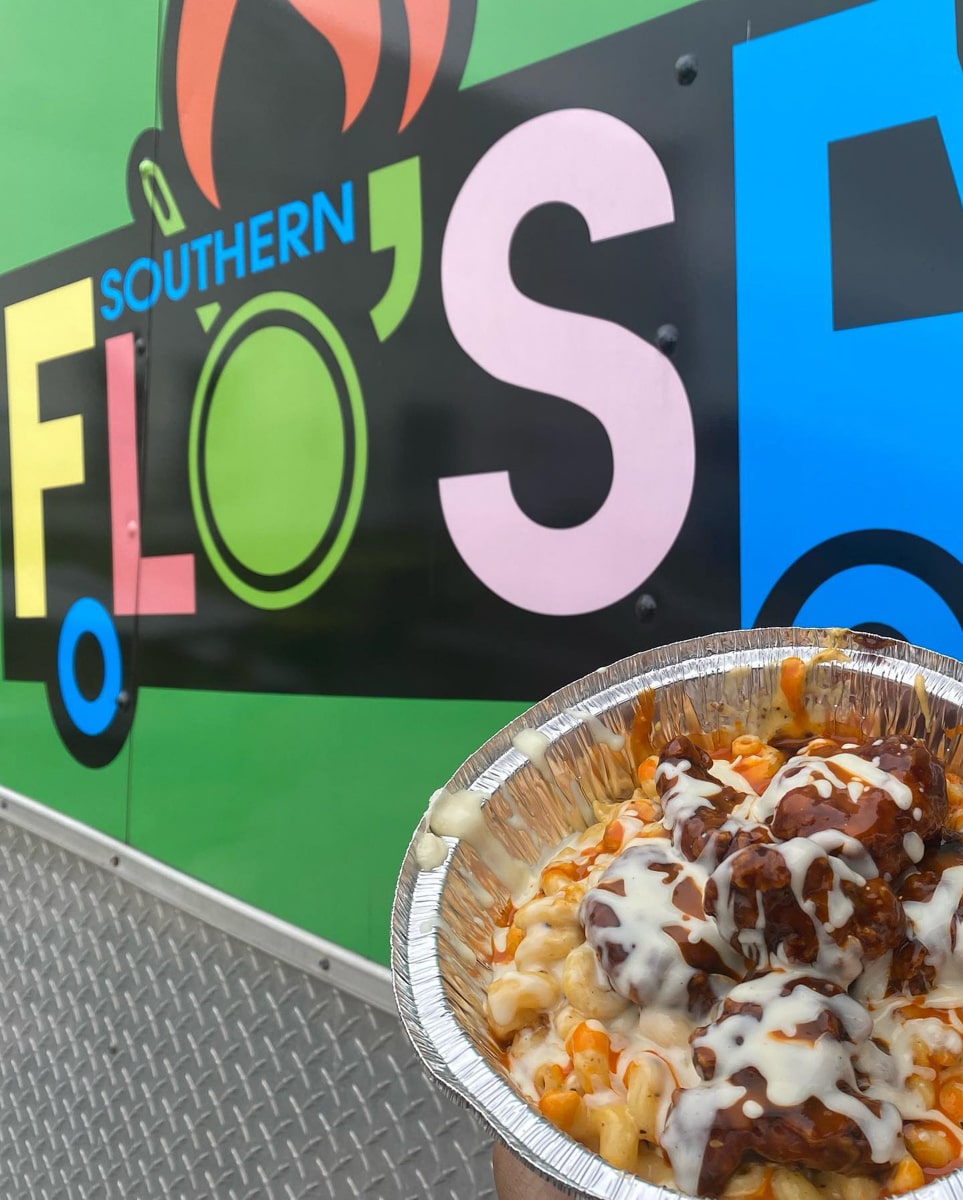 southern flos food truck with loaded bowl 
