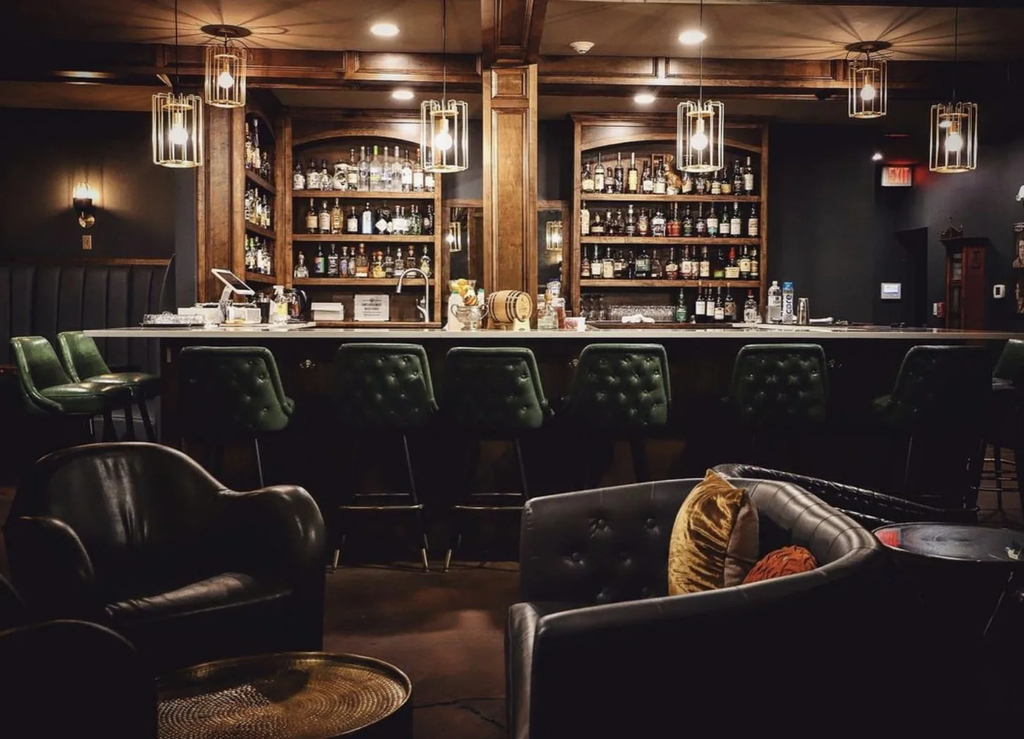 leather seats and cozy bar at the Windsor Speakeasy in Johnson City TN