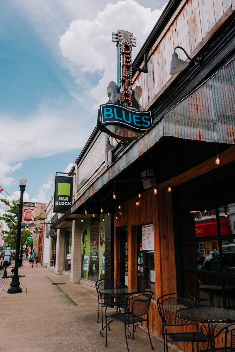 Bar with guitar sign named "Blues" in Bristol TN-VA.