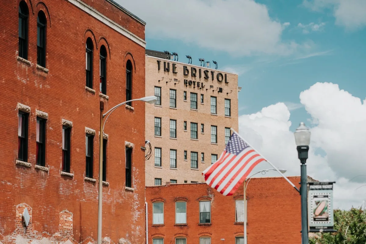 Exterior view of The Bristol Hotel in Bristol TN-VA