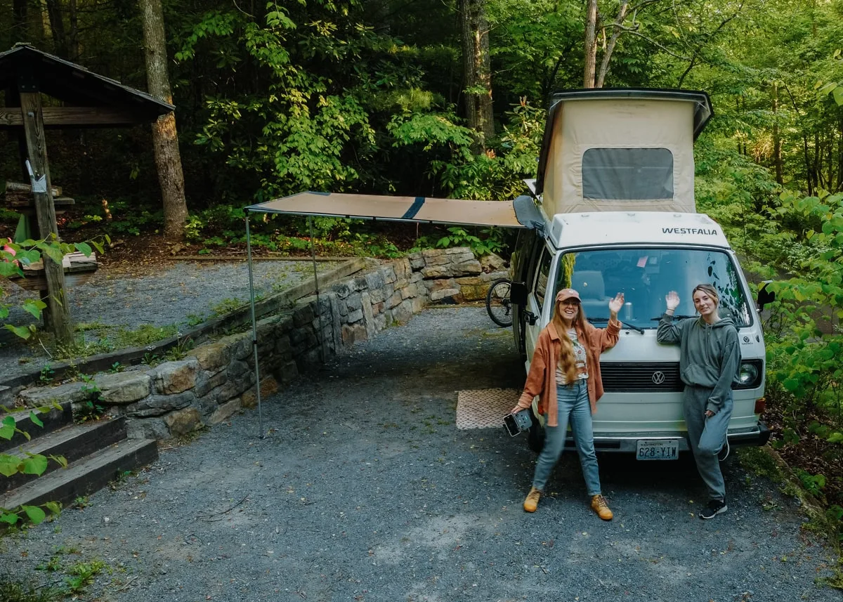 People camping with campervan at Cardens Bluff campground