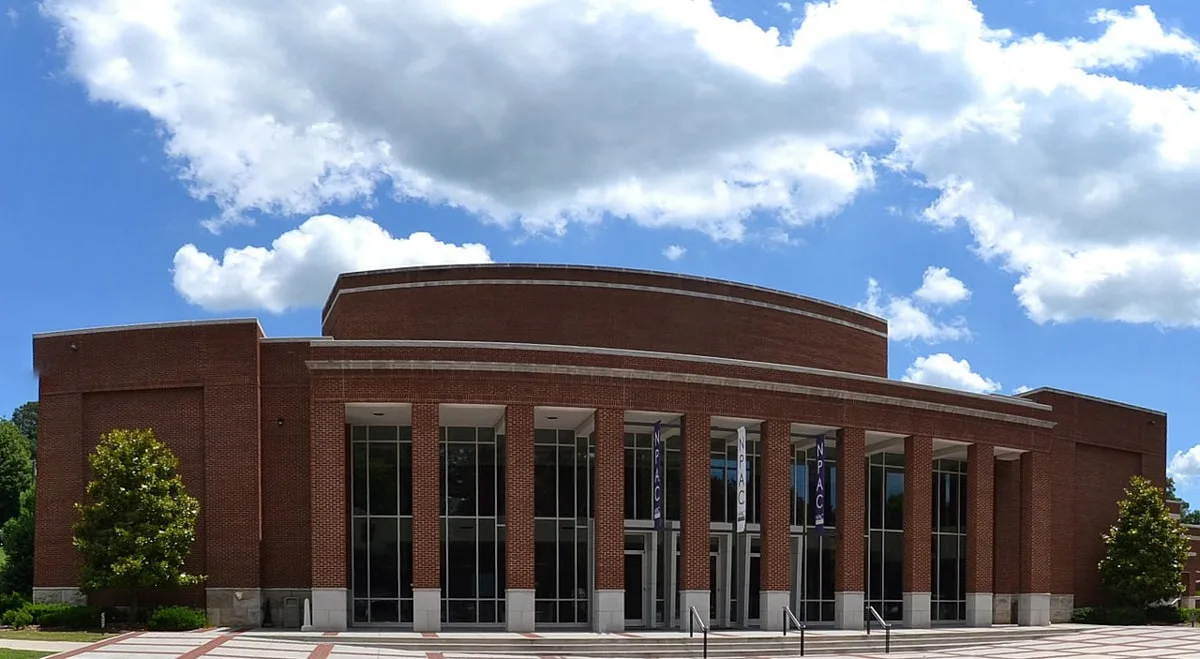 Outside building of Niswonger Performing Arts Center