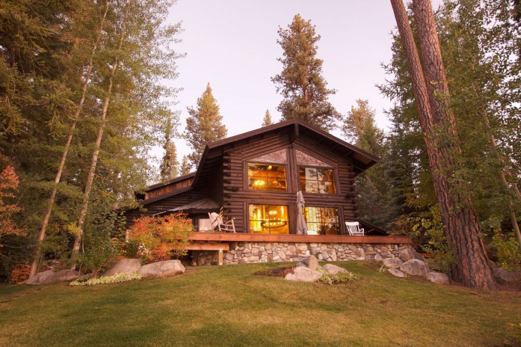 Large cabin in Chattanooga, TN