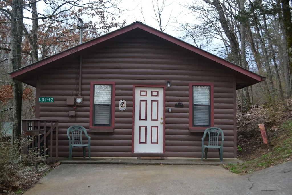 exterior of small log cabin