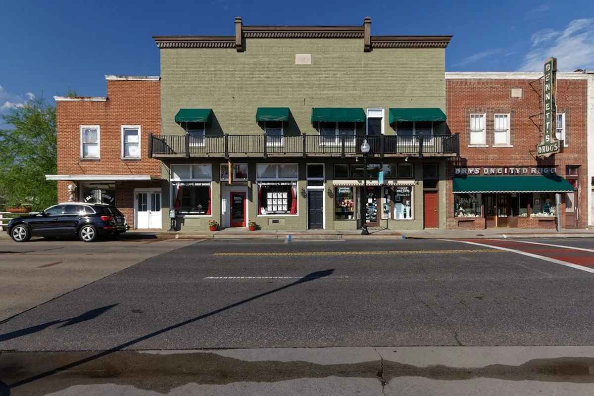 Exterior of the Kephart rental in downtown Bryson City, North Carolina