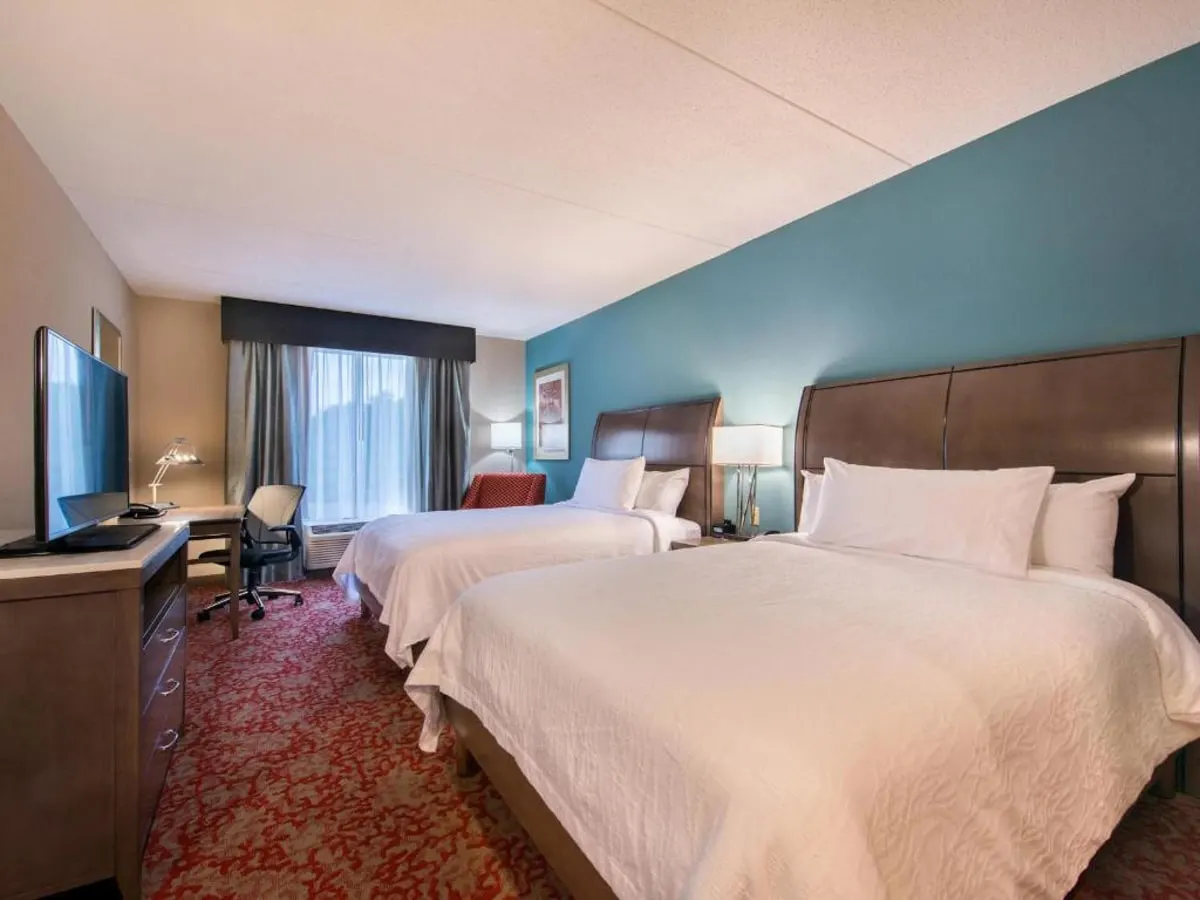 Hilton Garden Inn Queen Beds