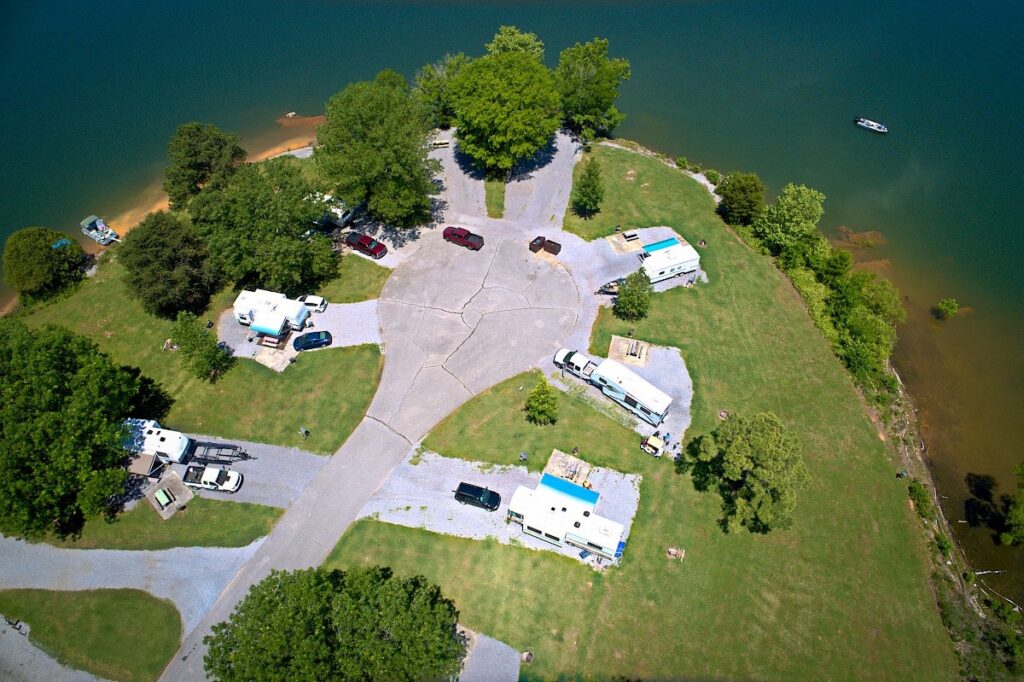 Aerial photo of a lakeside RV campground.