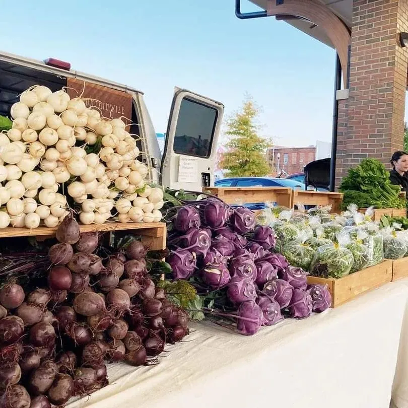 mountainwise farm produce at the johnson city famers market