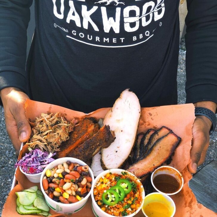 The 9 Best Food Trucks in Knoxville (& Where to Find Them)