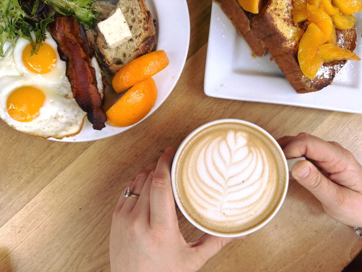 10 Best + Coziest Coffee Shops in Knoxville, Tennessee