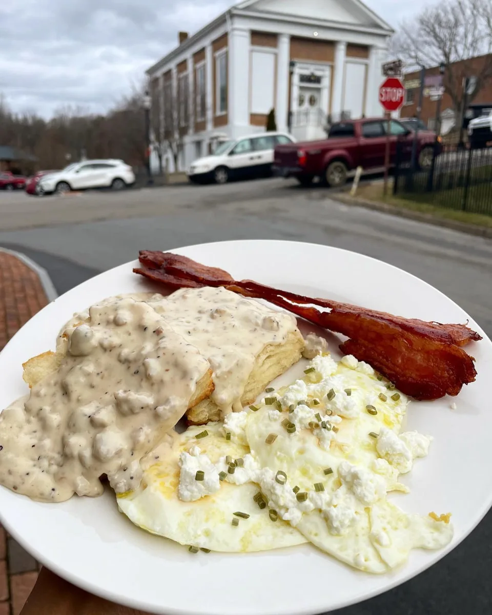 Breakfast with eggs, bacon, and bicuits and gravy at the Corner Cup in Jonesborough TN