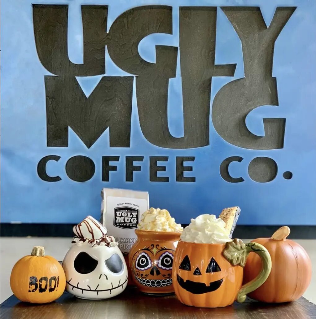 fall flavored coffee drinks in fall themed mugs at ugly mug coffee company in nashville tn 