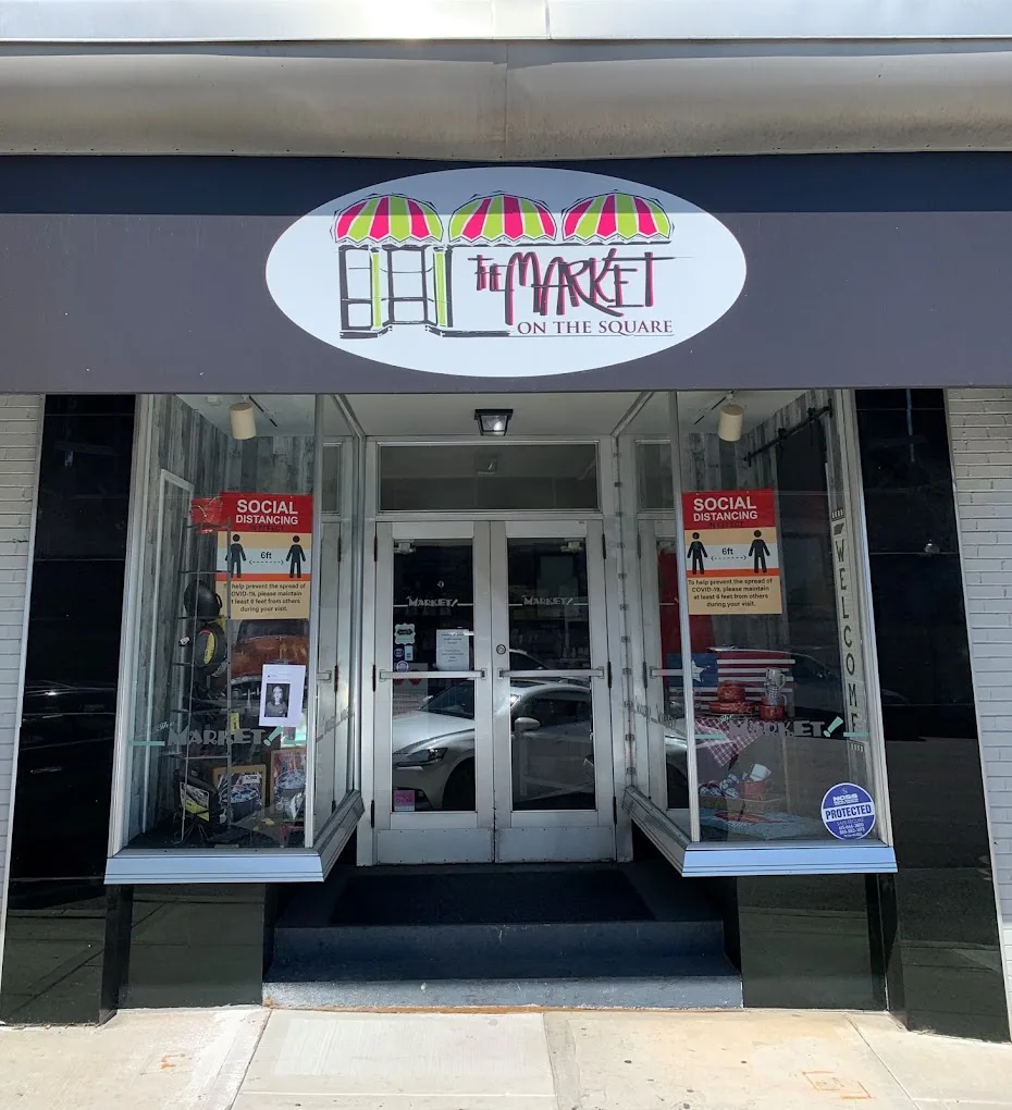 the market on the square storefront in downtown cookeville tn 