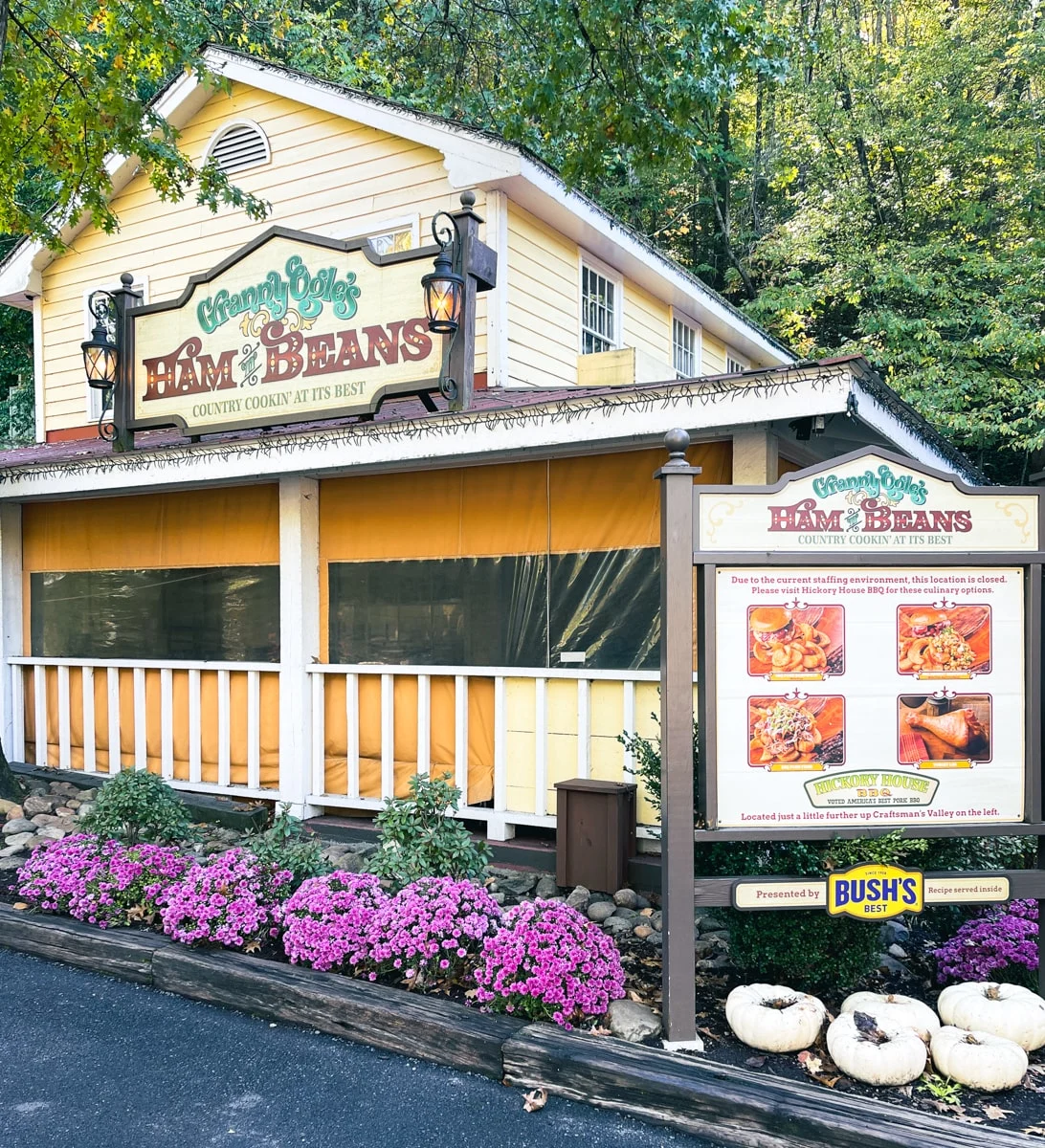 ham & beans restaurant in Dollywood theme park with pumpkins and flowers 