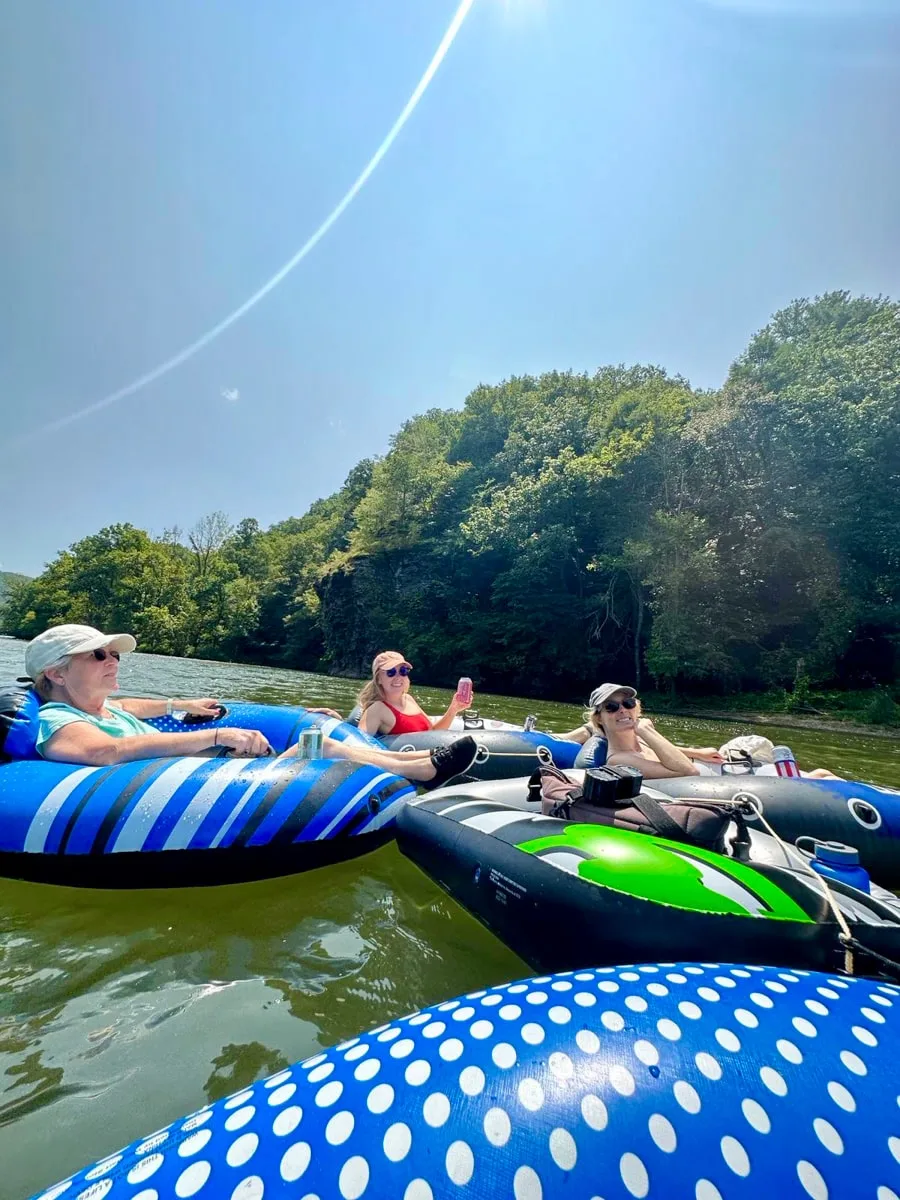 people tubing down the Nolichucky river near johnson city tn 