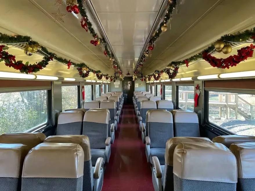 Hiwasee holiday train in chattanooga with seats and decorations for christmas 