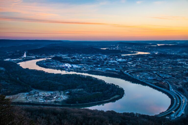 scenic view of chattanooga and the tennessee river at sunset