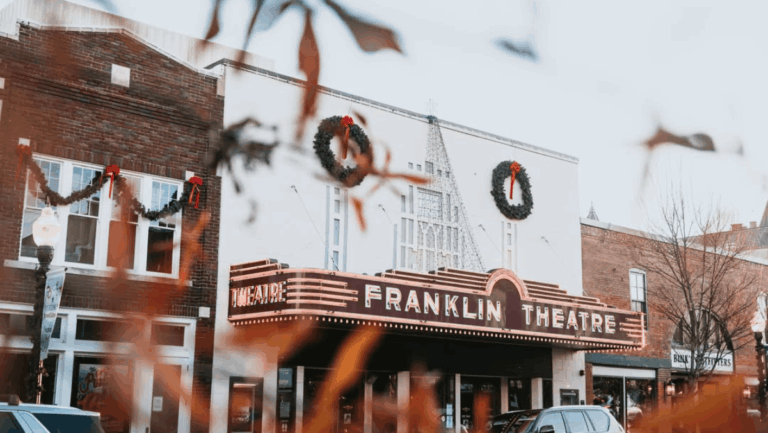 12 Friendliest Towns in Tennessee Where Strangers Treat You Like Family