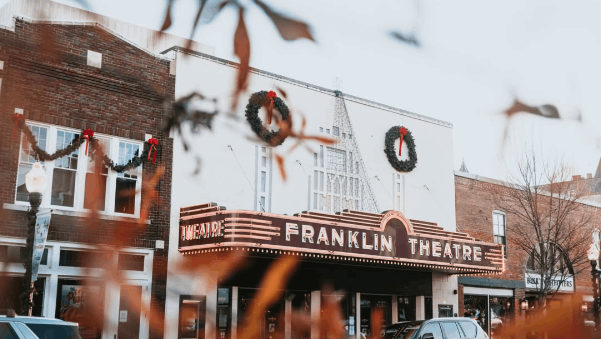 12 Friendliest Towns in Tennessee Where Strangers Treat You Like Family