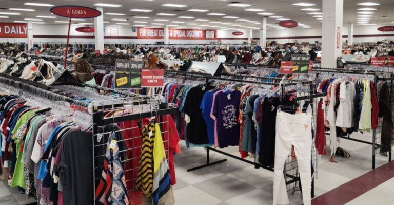 8 Tennessee Thrift Stores With Shockingly High-End Finds