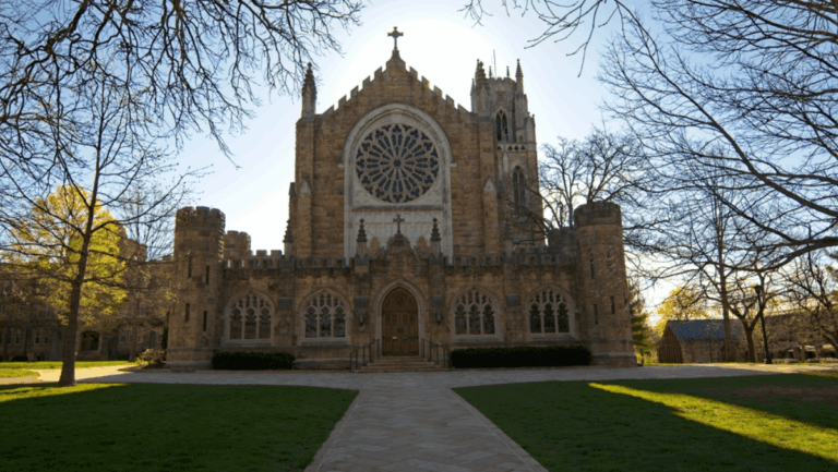 This Tennessee Campus Is So Stunning It Could Pass for Hogwarts