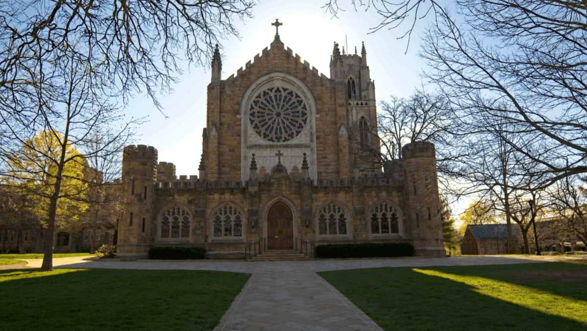 This Tennessee Campus Is So Stunning It Could Pass for Hogwarts