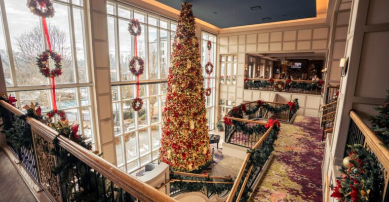 This Resort in the Smoky Mountains Is Basically a Real-Life Hallmark Holiday Fantasy