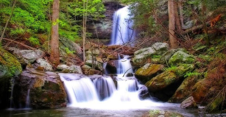 This Tennessee Destination Has Waterfalls, Caves, and a Must-See Downtown