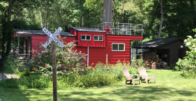 This Tennessee Town Is the Perfect Place to Stay for a Smokies Trip