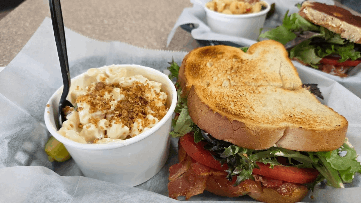 6 Highway Food Stops in Tennessee Worth Exiting For