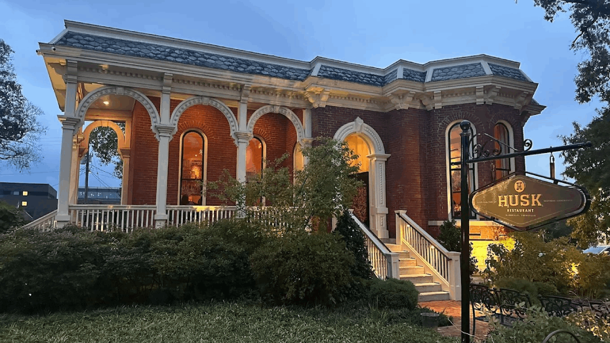 6 Nashville Restaurants Guaranteed to Impress Out-of-Town Guests