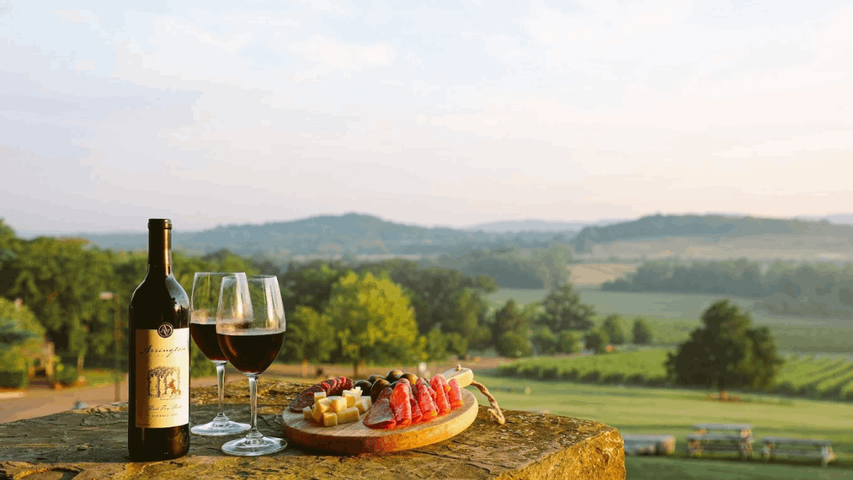 7 Tennessee Wineries With Surprisingly Great Bite Menus