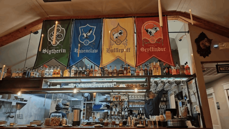 8 Quirky Restaurants in Tennessee That Are Just as Fun as the Food