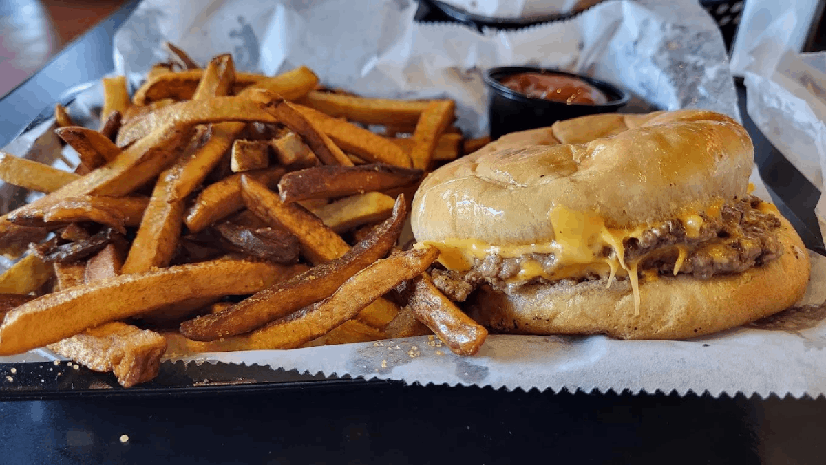 This Memphis Burger Spot Has Been Cooking in the Same Grease for Over a Century