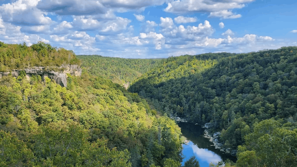 This Tennessee River Gorge Feels Secret, Wild, and Almost Unreal