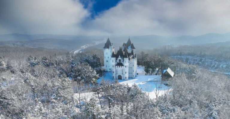 This Hidden Castle in Tennessee Feels Straight-Up Enchanted