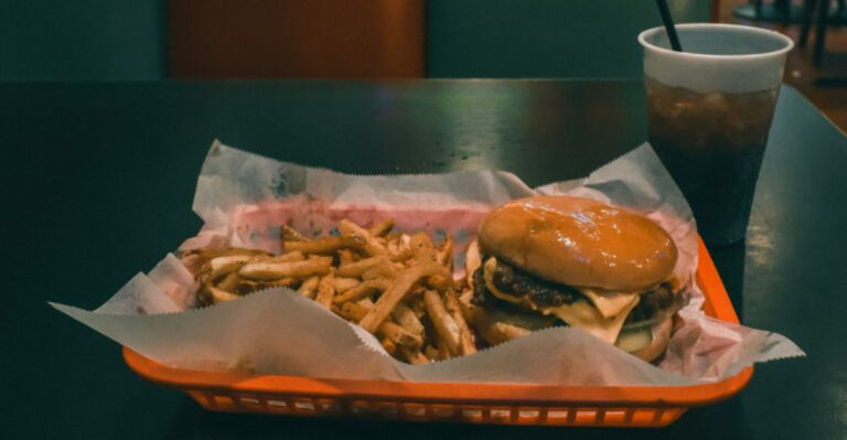 This Tennessee Diner’s Cheeseburger Deserves Its Own Road Trip