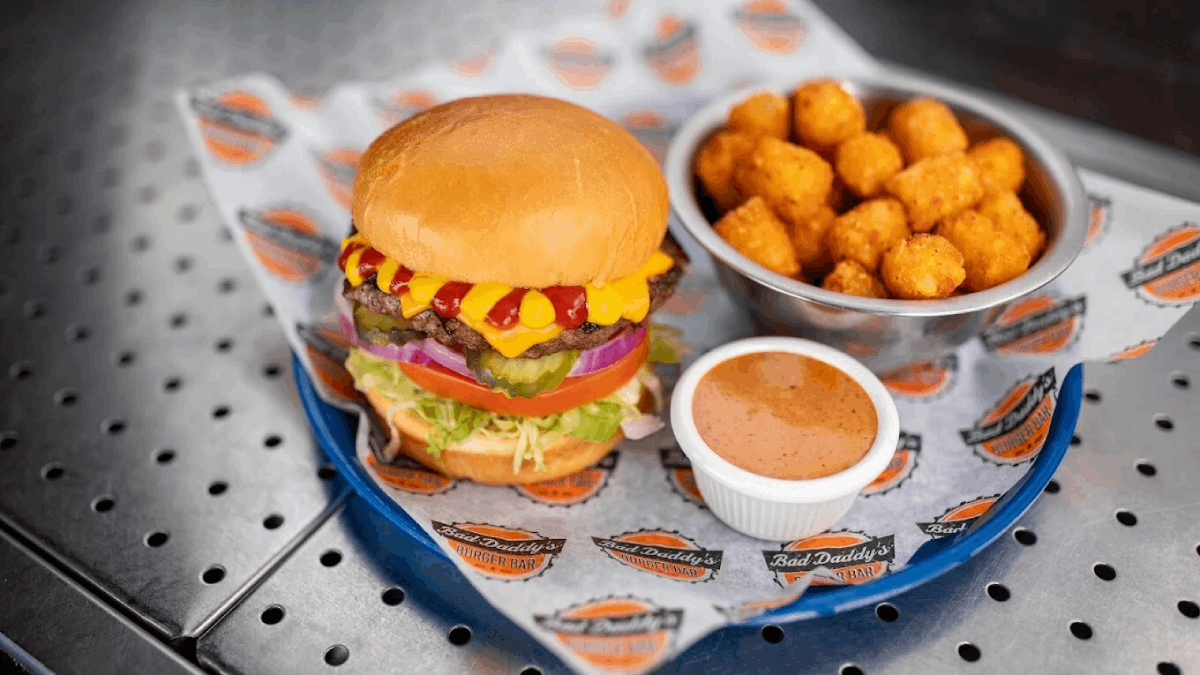 7 Tennessee Burger Joints Locals Say Are Better Than the Big Chains