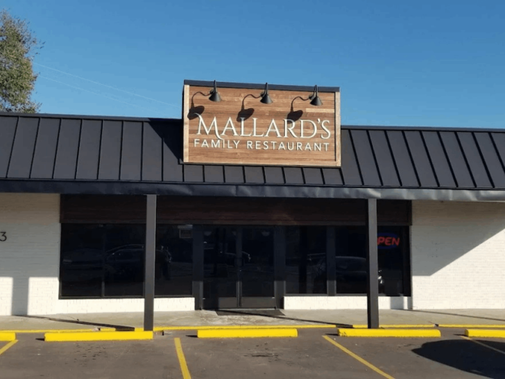 8 Tennessee Meat-and-Threes That Have Been Family-Owned for Generations