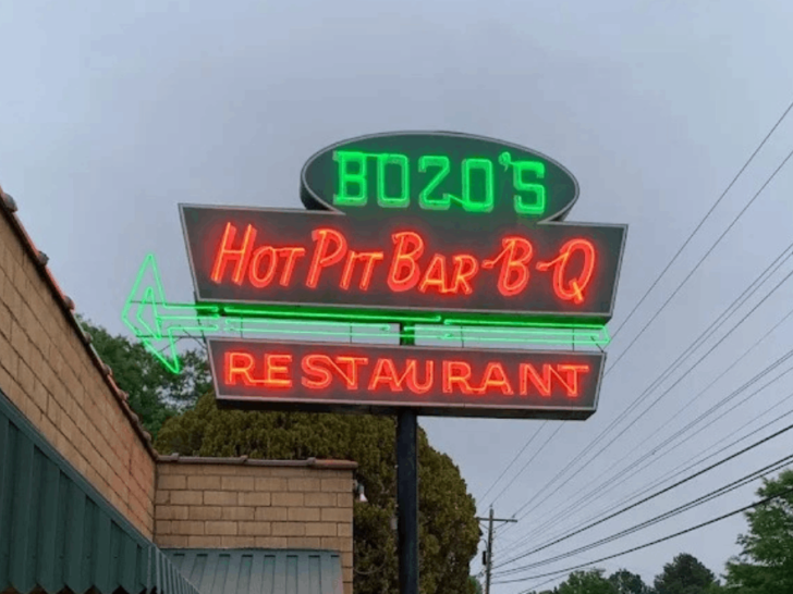 9 Tennessee Roadside Eats So Good, You'll Plan Your Trip Around Them