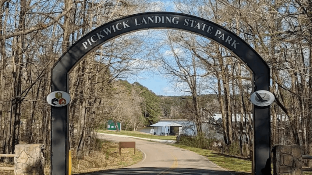 Most Travelers Skip This Gorgeous Tennessee State Park (and That's a Huge Mistake)