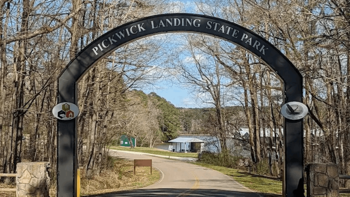 Most Travelers Skip This Gorgeous Tennessee State Park (and That's a Huge Mistake)