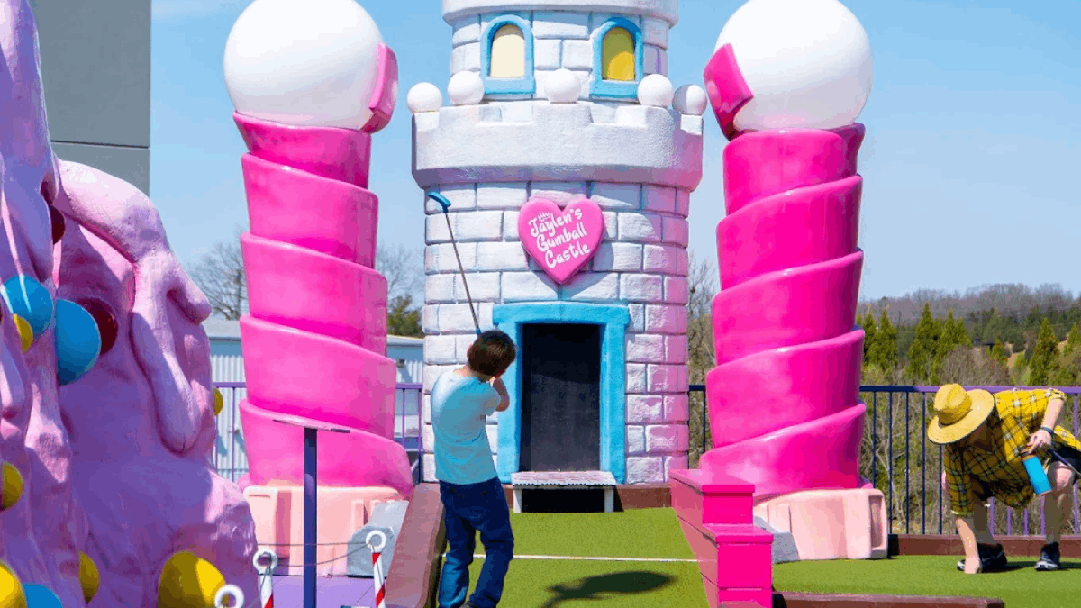 Tennessee Has a Candy-Themed Mini Golf Course &mdash; And It's Unreal