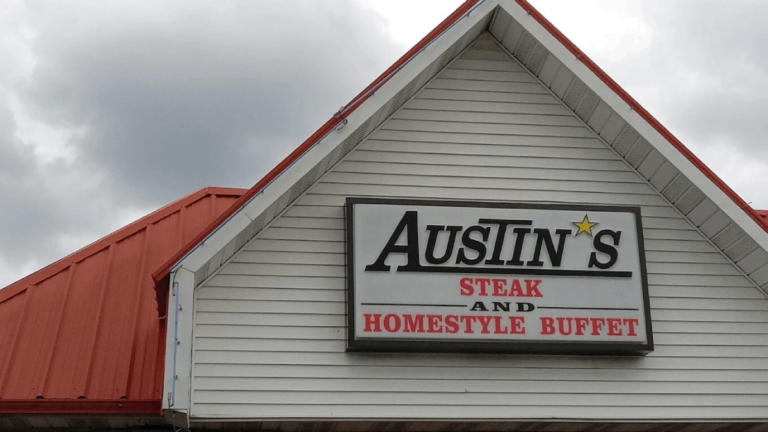 The Unpretentious All-You-Can-Eat Buffet in Tennessee Everyone's Still Talking About