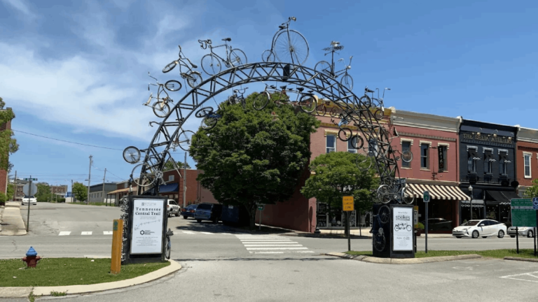 These 10 Tennessee Towns Make Living on Social Security Possible