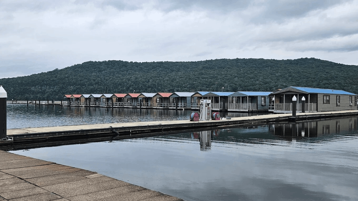 These Dreamy Floating Cabins on a Tennessee Lake Feel Like a Fairytale Escape