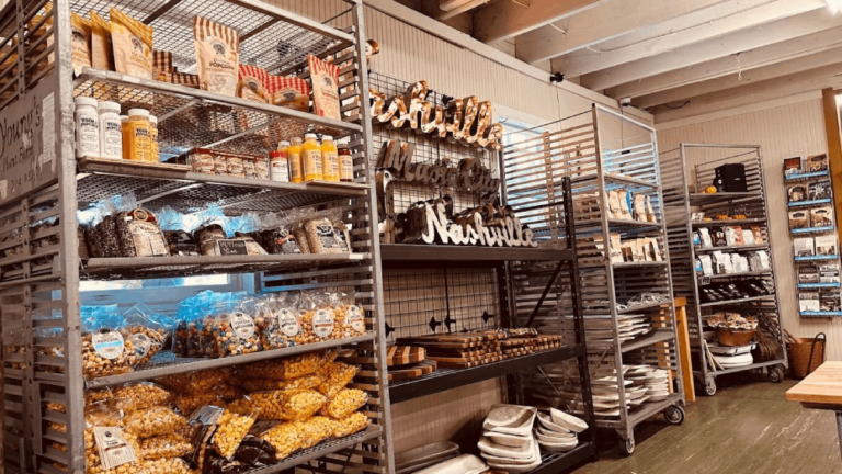 This Tennessee Amish Market Is a Hidden Gem for Southern Comfort Food