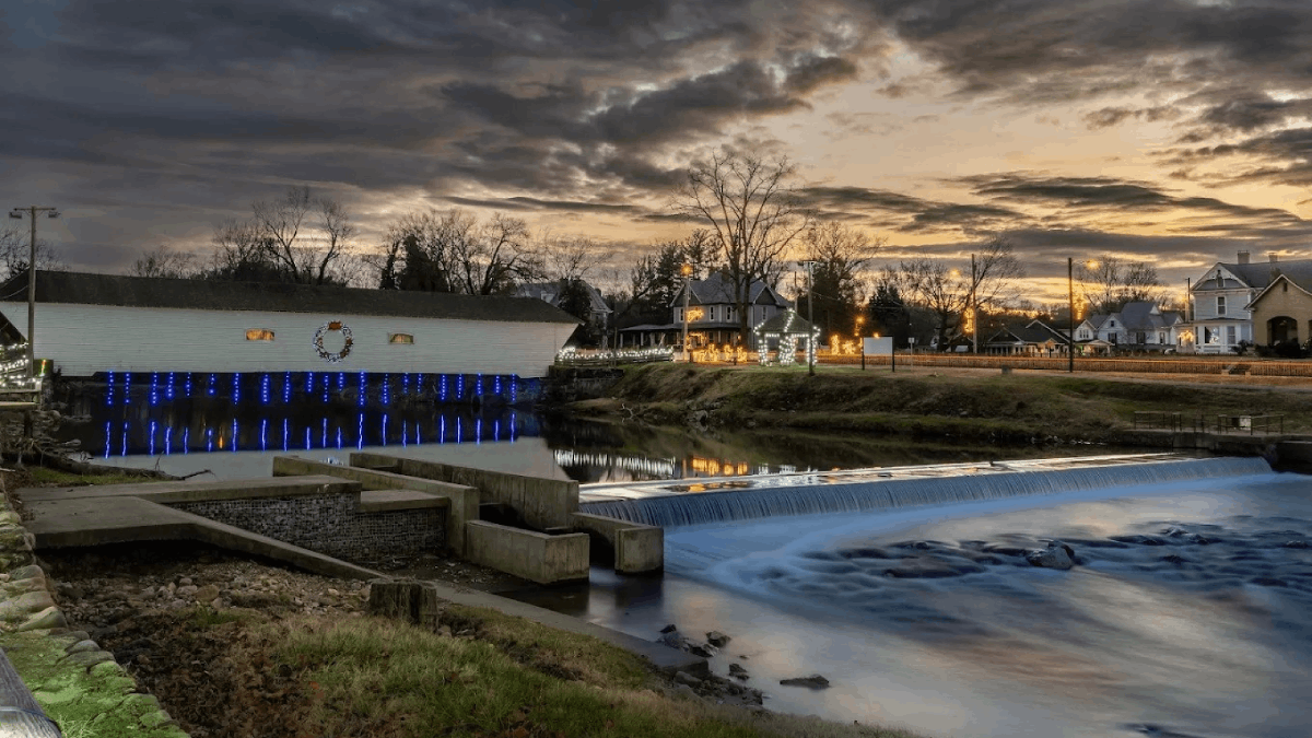 This Tennessee Historic Bridge Has Been Standing Strong Since 1882